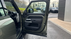 Land Rover Defender 2.0 D200 SE 110 5dr Auto Diesel Estate